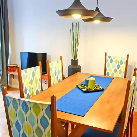 Sant'ana Mouraria 2br Appartamento Lisbona