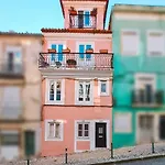Apartment Sant'ana Mouraria 2br Lisbon